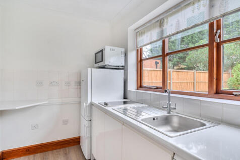 1382076-22-691c67...