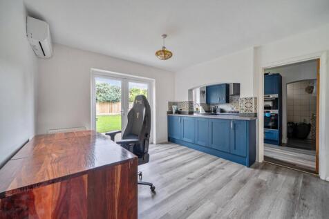 1375296-19-690b59...