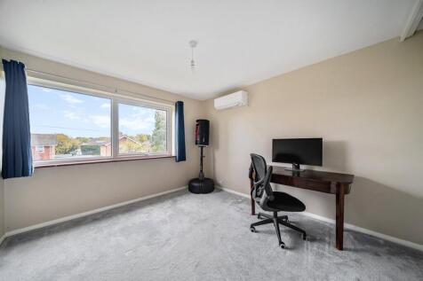 1375296-11-690b58...