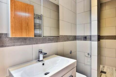 bathroom1.jpg