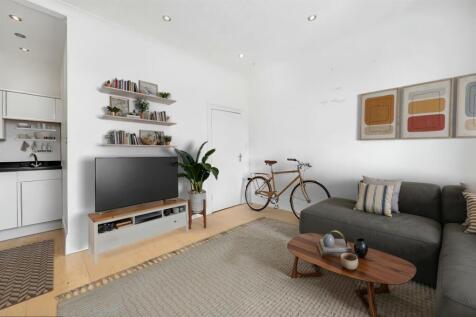 346agrove living room 2.jpg