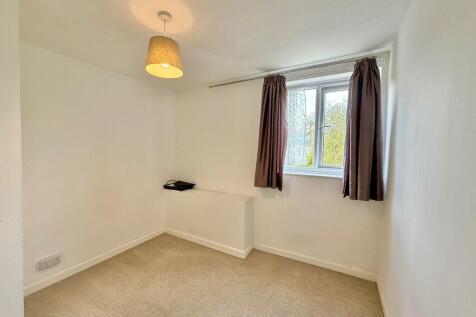 3692c27d-d085-457...