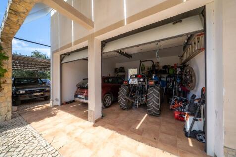 Property Image 100