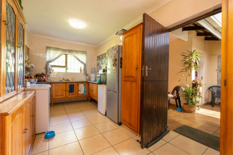 Main house - Kitchen / Scullery