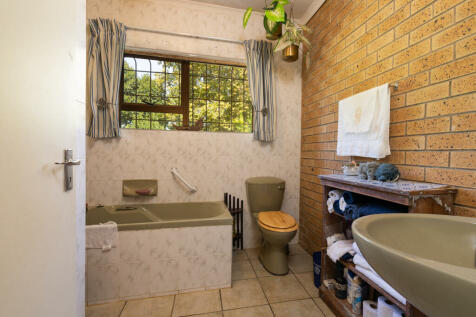 Cottage - Bathroom