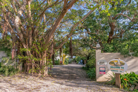 Roadside entrance
