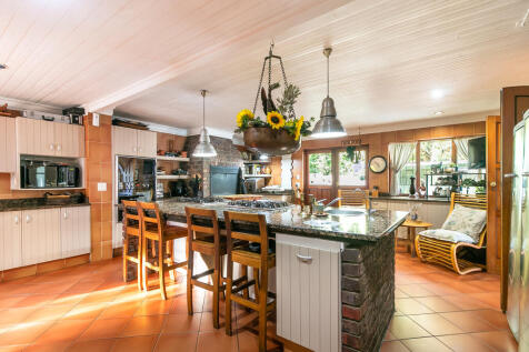 Large kitchen