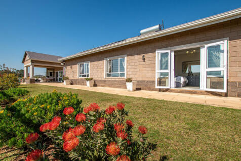 Double doors opening up from main en-suite with breathtaking views