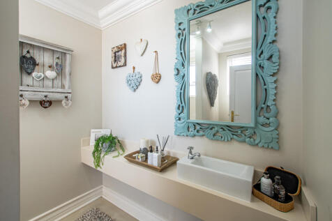 Guest toilet