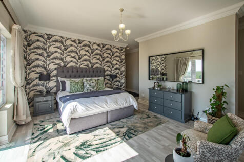 Main en-suite