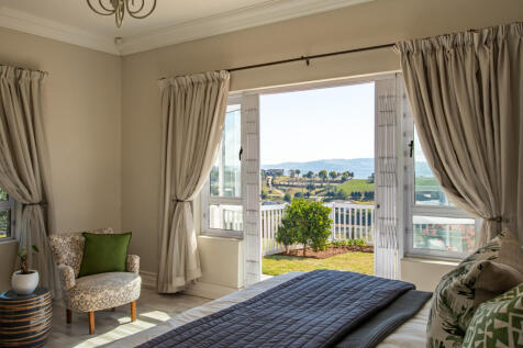 Main en-suite with the most magnificent view