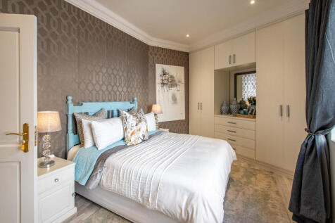Third Bedroom en-suite with loads of built in cupboards