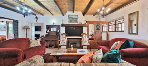 BRAAI / ENTERTAINMENT ROOM