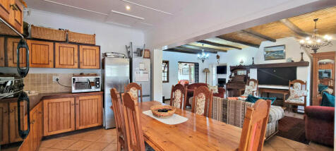 DINING ROOM / KITCHEN