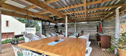 OUTDOOR ENTERTAINMENT AREA