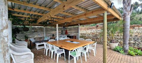 OUTDOOR INTERTAINMENT AREA