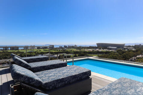 Upper Level: Private Pool
