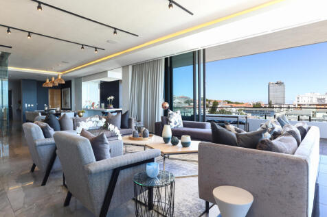 Formal Lounge