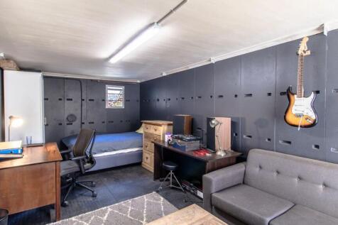 Hobby Room