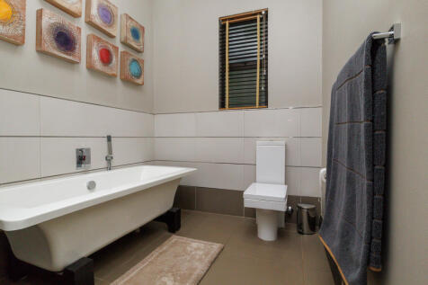 5th En-Suite Bathroom
