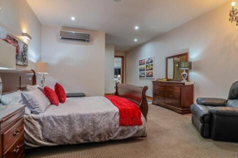 Property Image 64