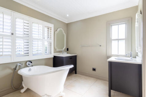 MES full bathroom