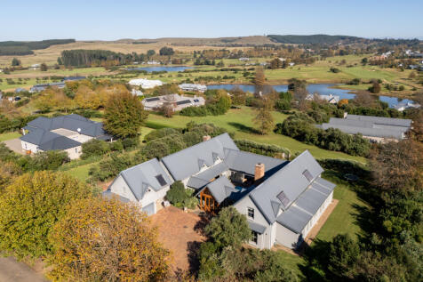 Bedroom wing on the LHS