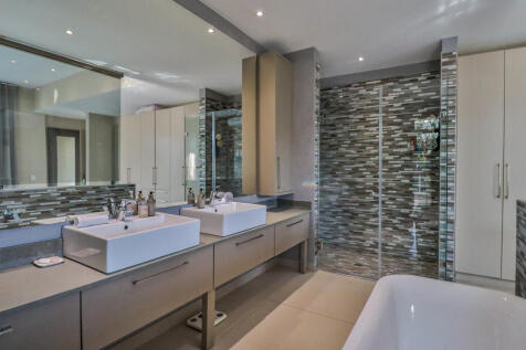 Master en-suite