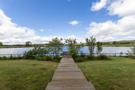 A stroll to your &#34;private dam&#34;