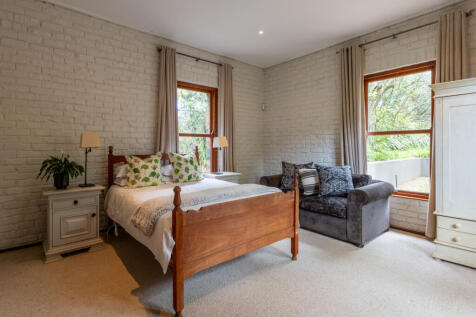 2 Family room off TV room