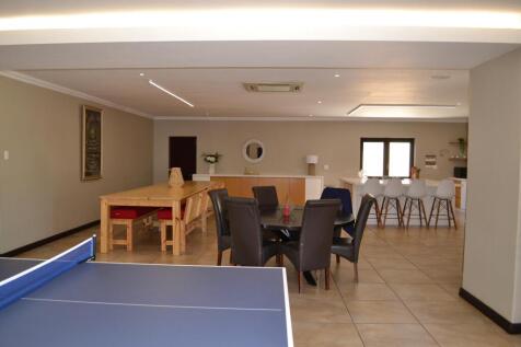 LOUNGE OPEN PLAN TO DINING ROOM