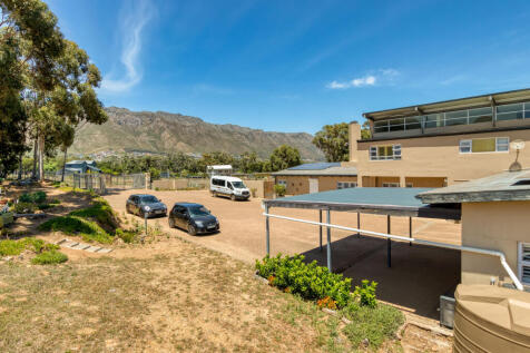 Property Image 8