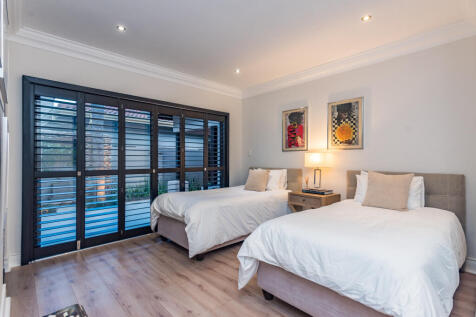 Guest bedroom