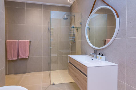 Bathroom 3