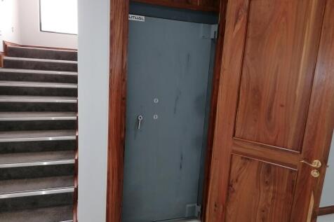 Walk-in Safe