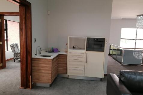 Pajama Lounge Kitchenette