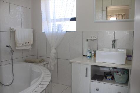 En-Suite - Bedroom 1