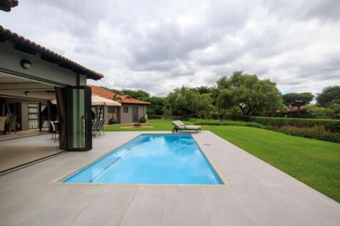 Pool  Garden