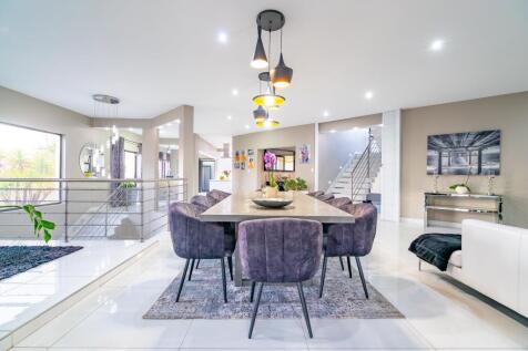 Open Plan Dining