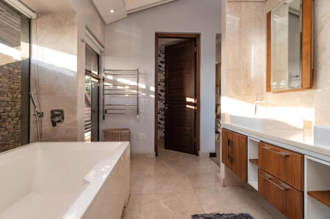 Property Image 62
