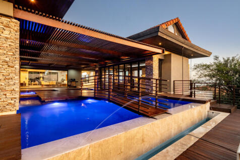Property Image 100