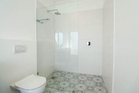 Bedroom 1 en-suite
