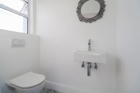 Guest toilet