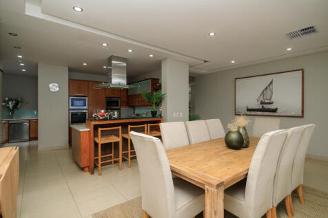 Formal Dining
