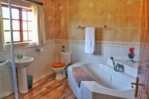 Unit 3 - Bathroom