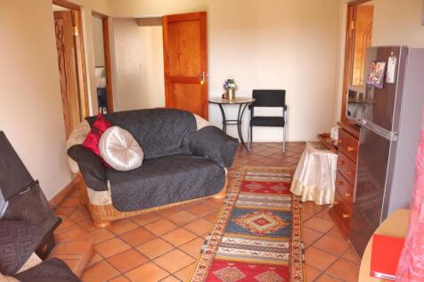 Unit 4 - Lounge