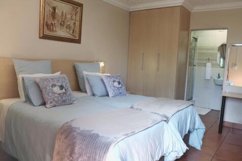 Unit 5 - Bedroom