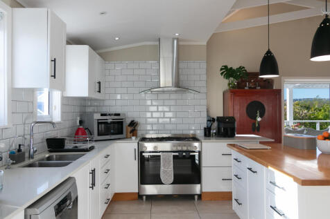 Stove included in the sale