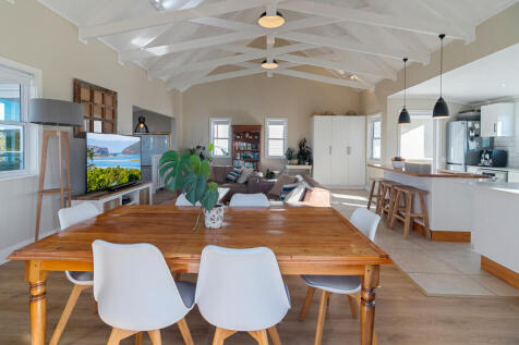 Open plan dining area