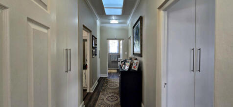 PASSAGE TO BEDROOMS